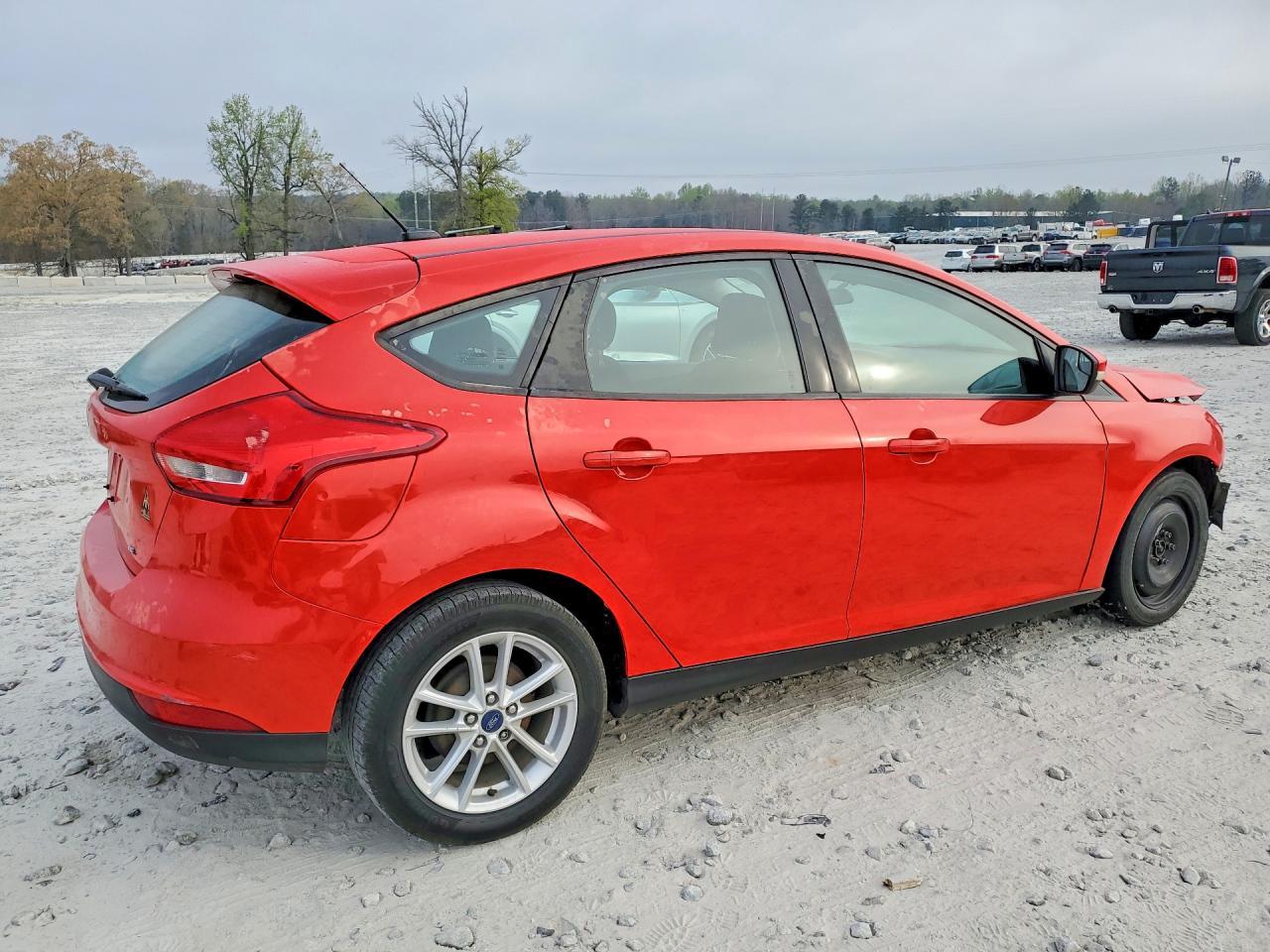 2017 Ford Focus Se - Фото 3