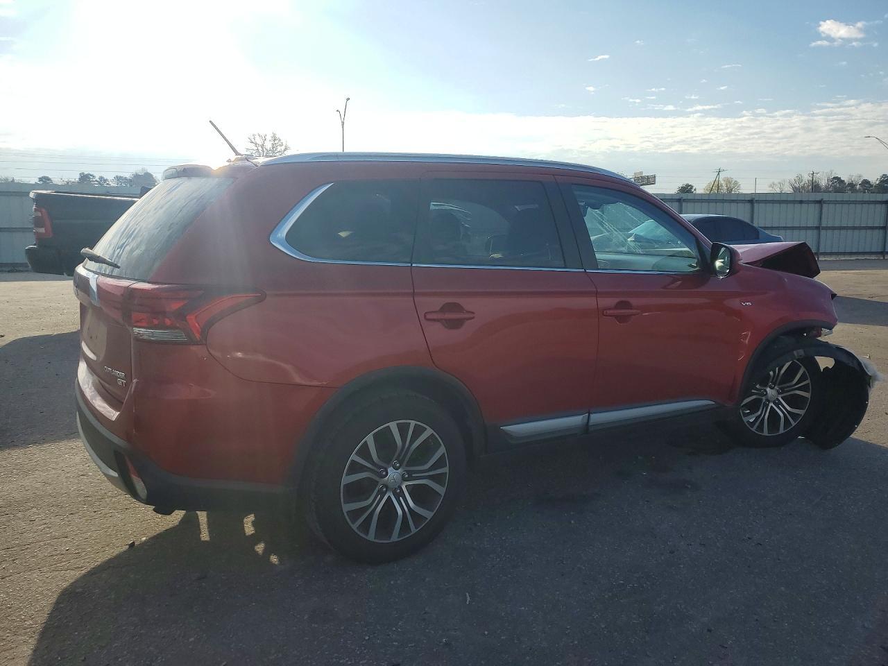 2016 Mitsubishi Outlander Gt - Фото 3
