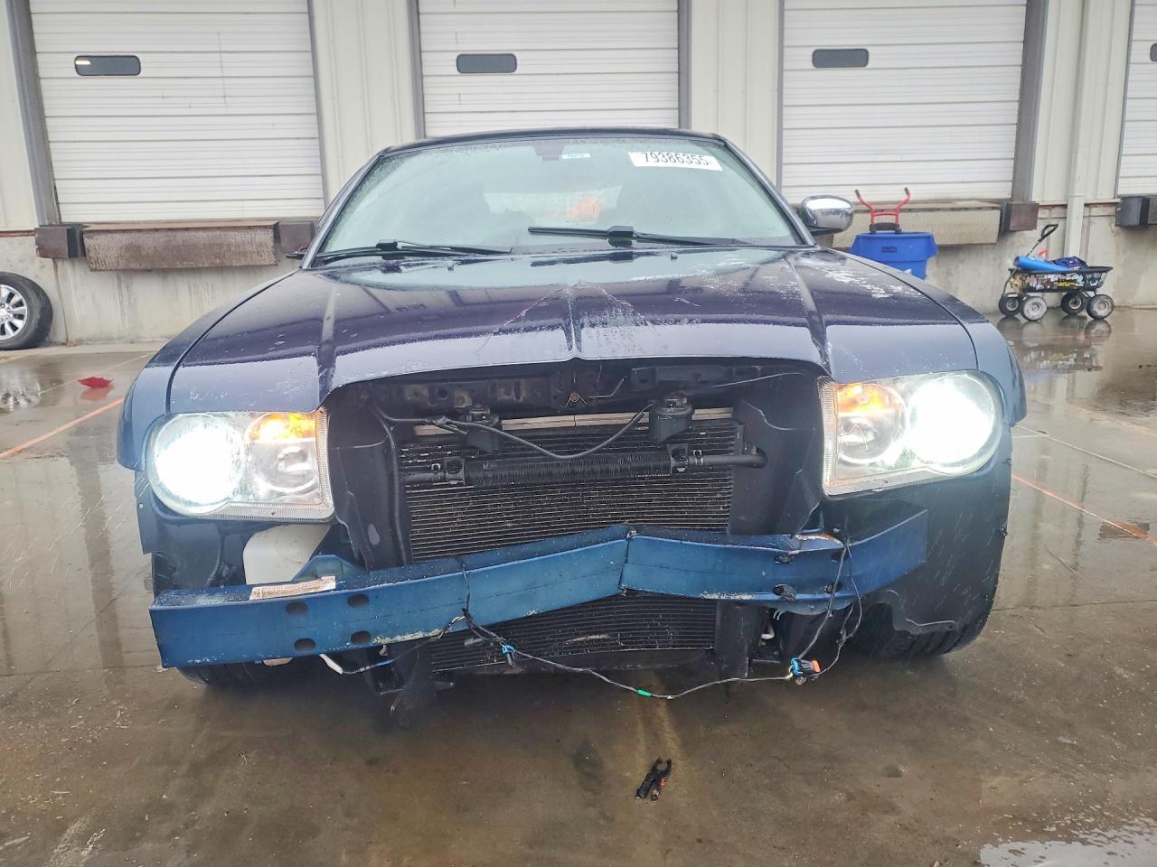 2005 Chrysler 300C - Фото 5