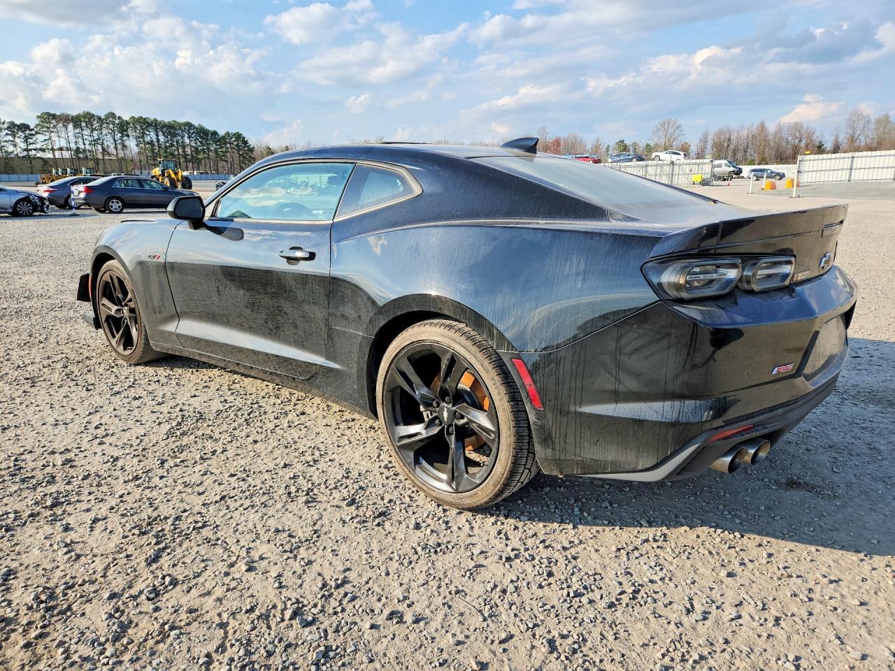 2023 Chevrolet Camaro Lt1 - Фото 2