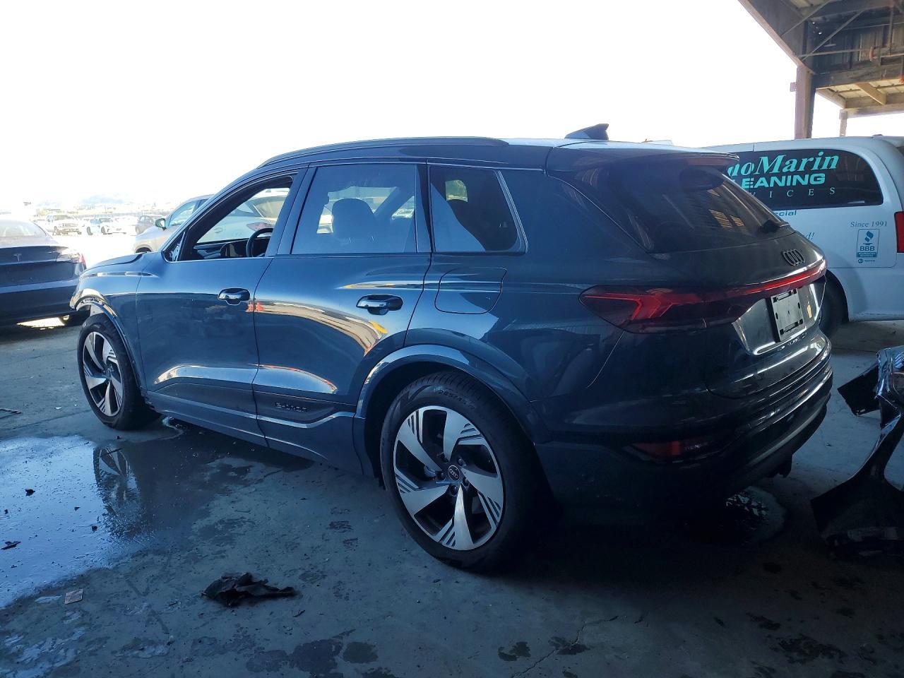 2025 Audi Q6 E-Tron Prestige - Фото 2