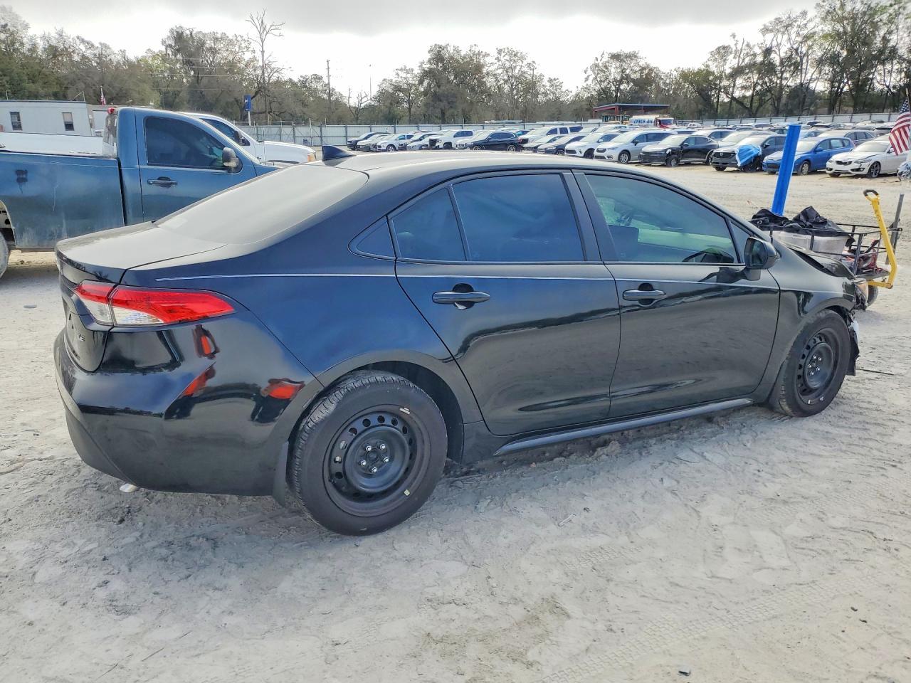 2026 Toyota Corolla Le - Фото 3