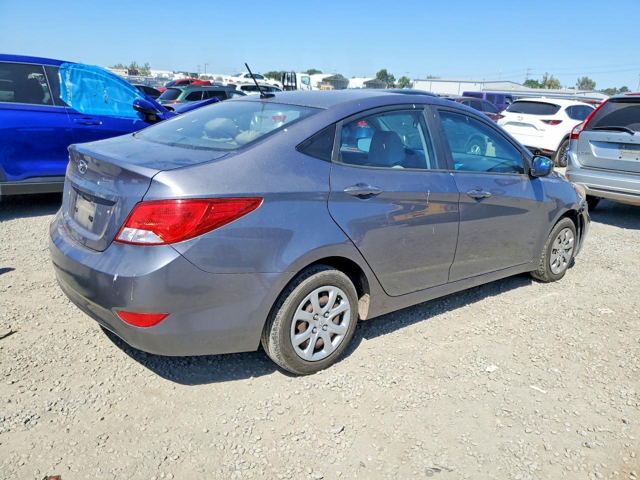 2017 Hyundai Accent Se - Фото 3