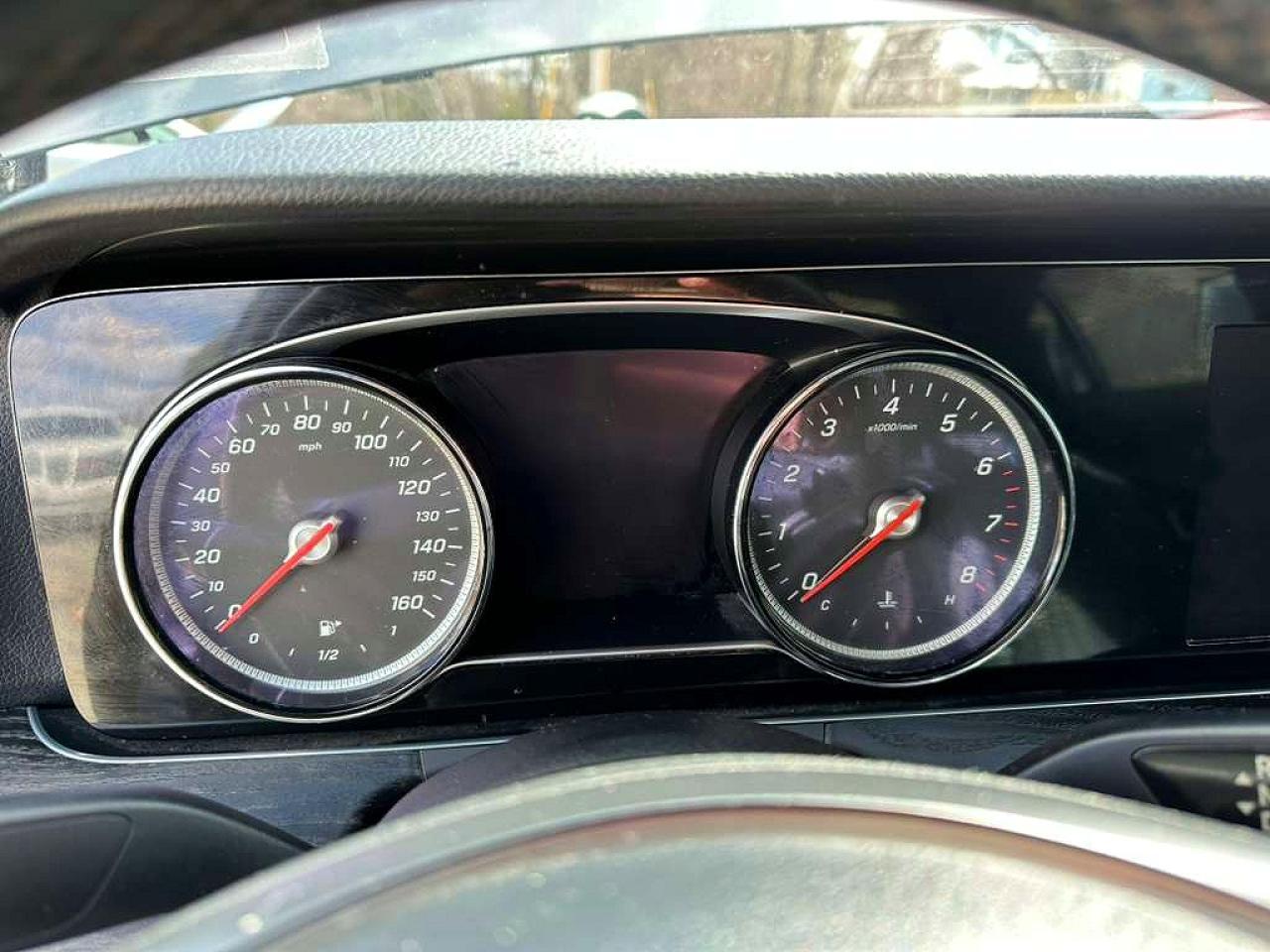 2018 Mercedes-Benz E 400 4Matic - Image 6