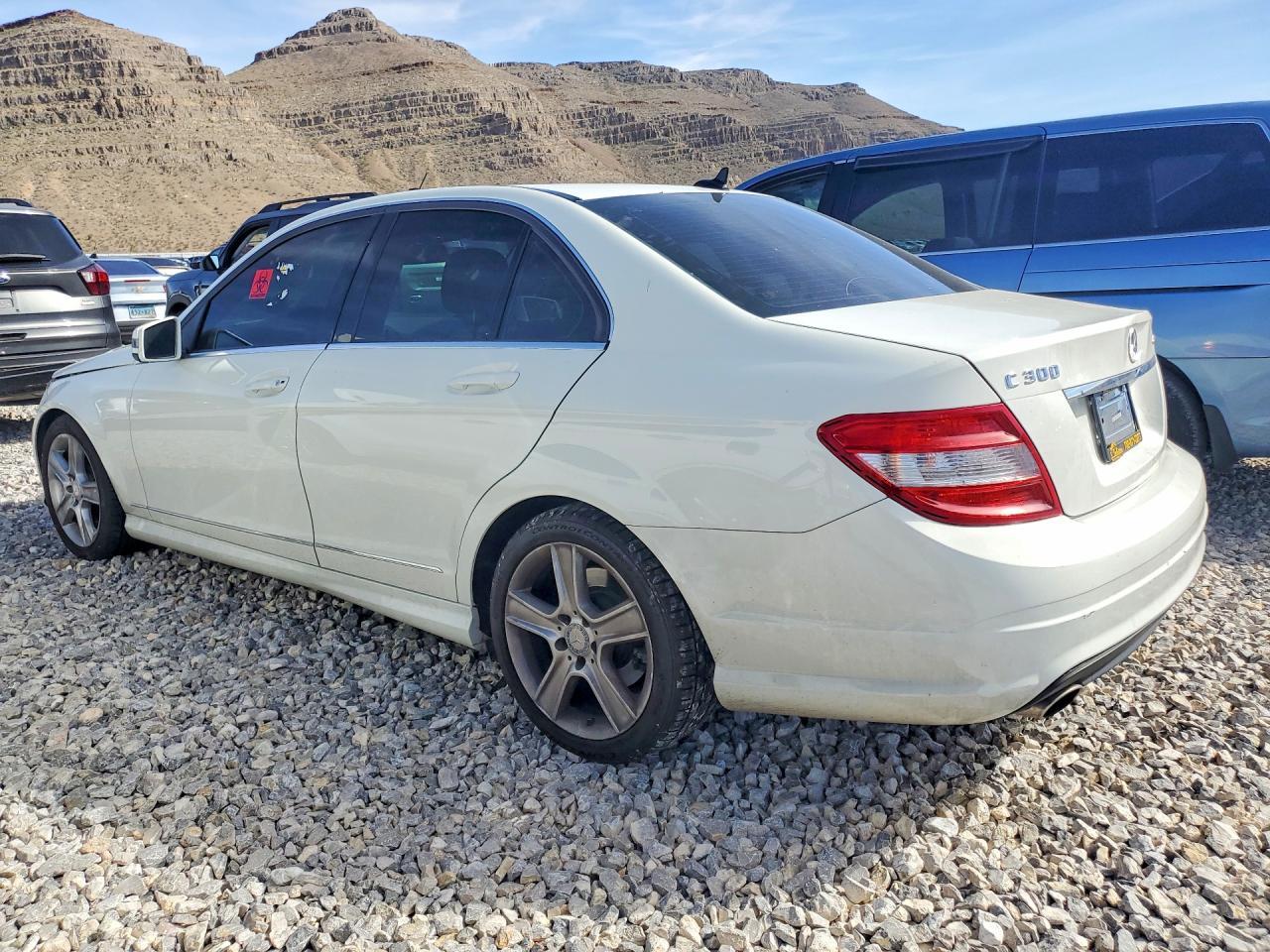 2011 Mercedes-Benz C 300 4Matic - Image 2