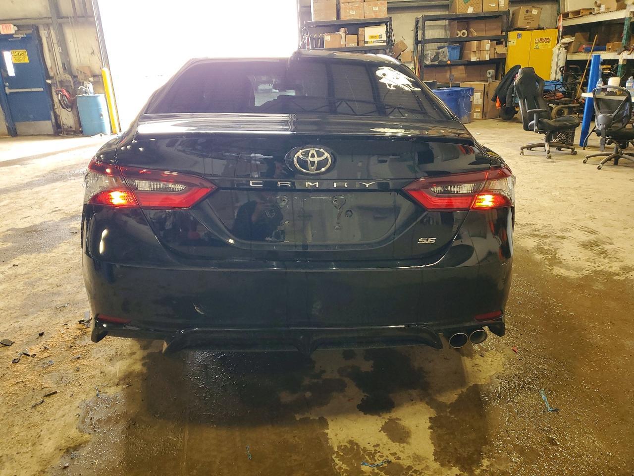 2024 Toyota Camry Se - Фото 6