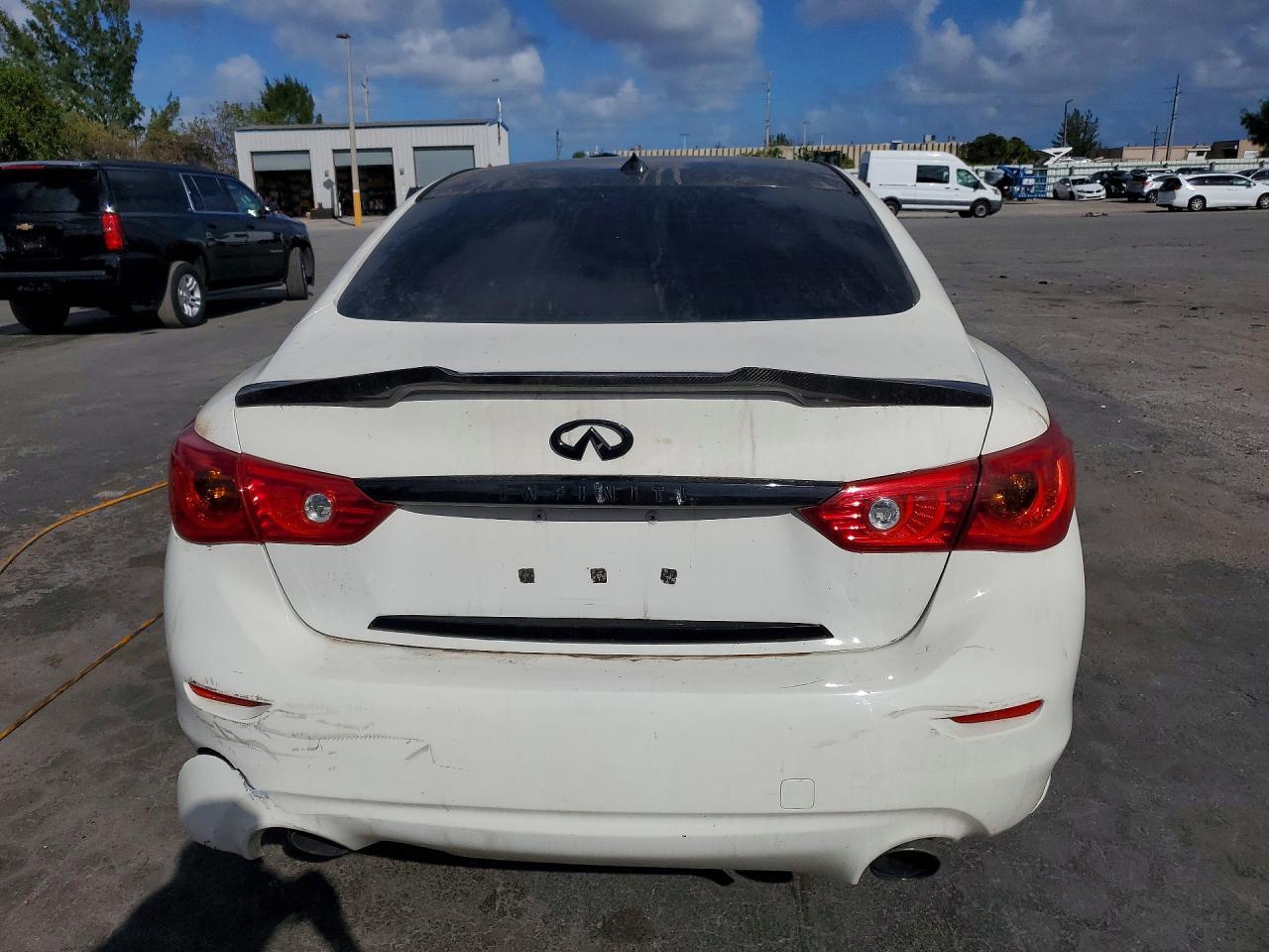 2017 Infiniti Q50 3.0T Premium - Фото 6