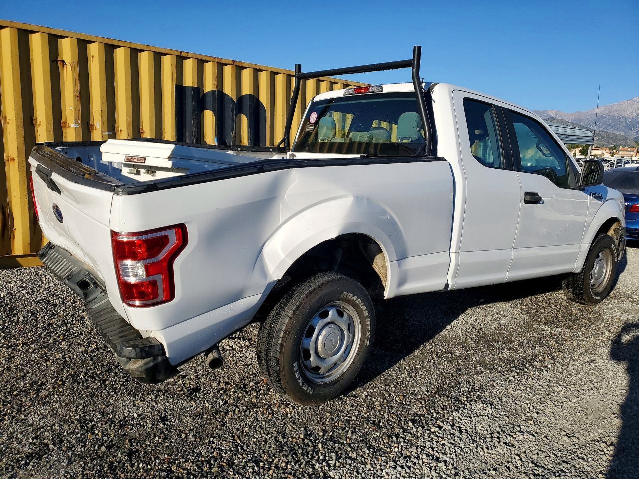 2019 Ford F150 Super Cab - Фото 3