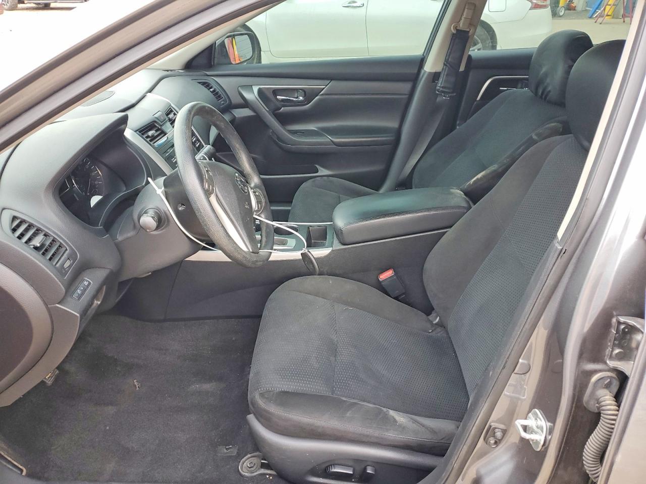 2015 Nissan Altima 2.5 S - Фото 7