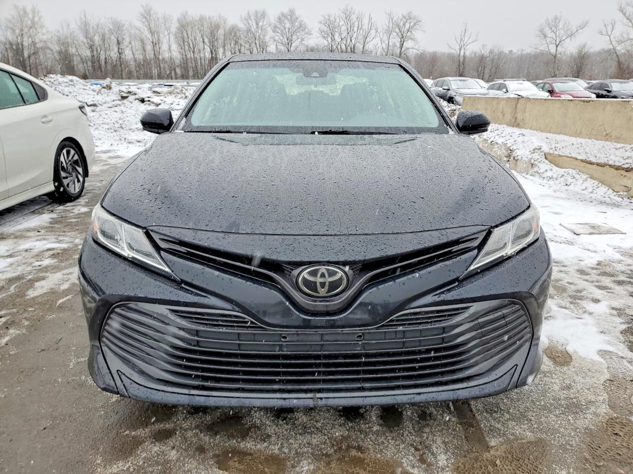 2018 Toyota Camry Le - Фото 5