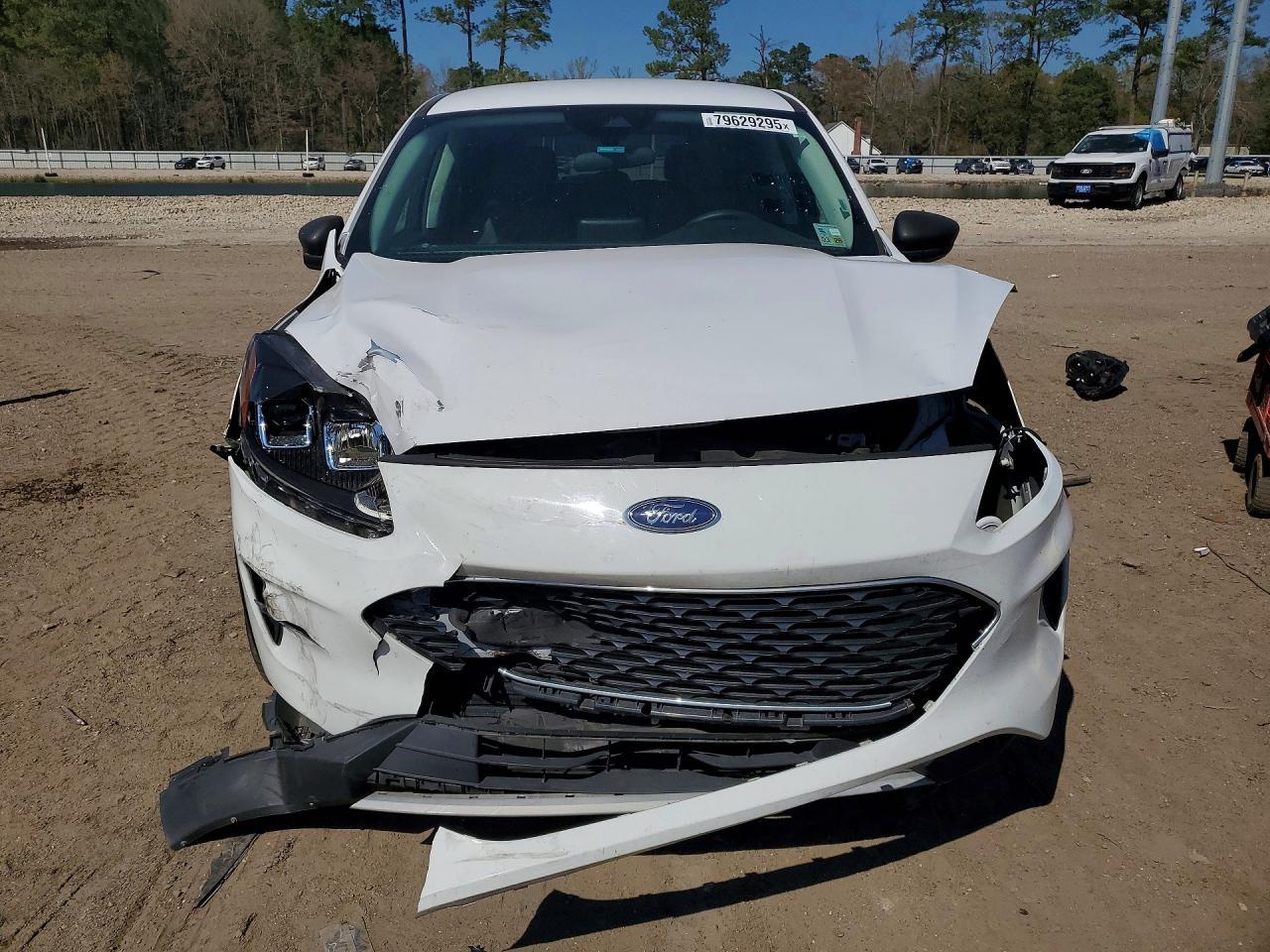2022 Ford Escape Se - Фото 5