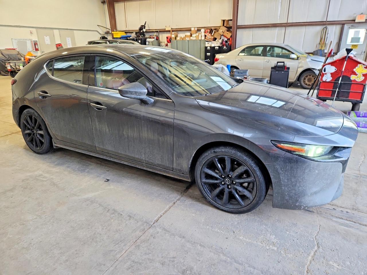 2020 Mazda 3 Preferred - Image 4