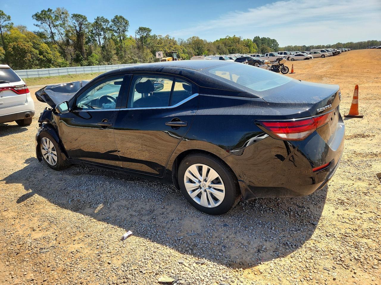 2025 Nissan Sentra S - Фото 2