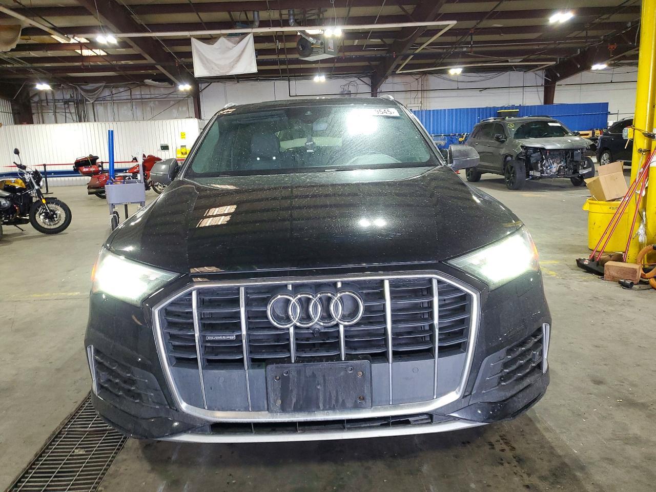 2021 Audi Q7 Premium - Фото 5