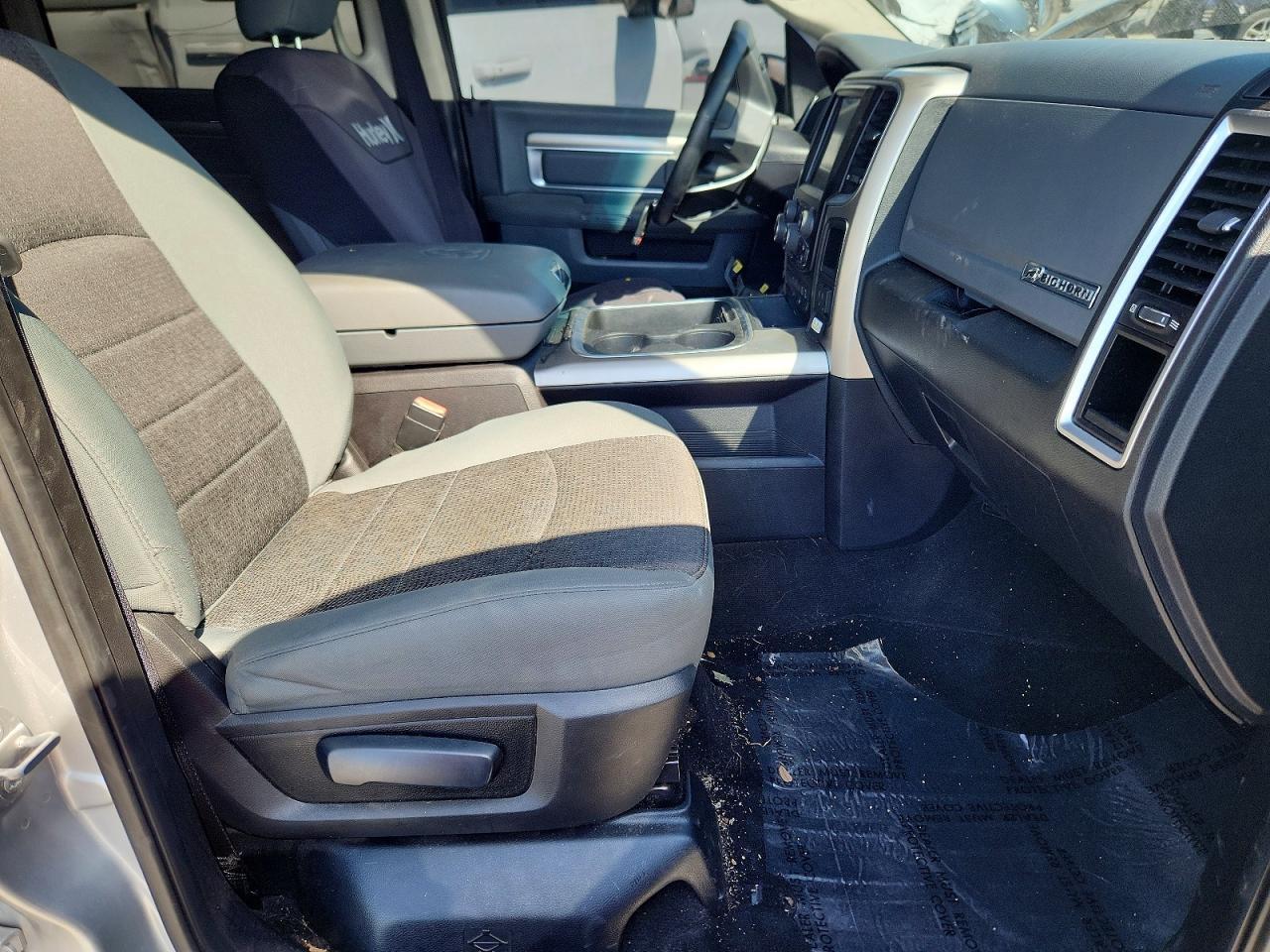 2016 Ram 1500 Slt - Image 7