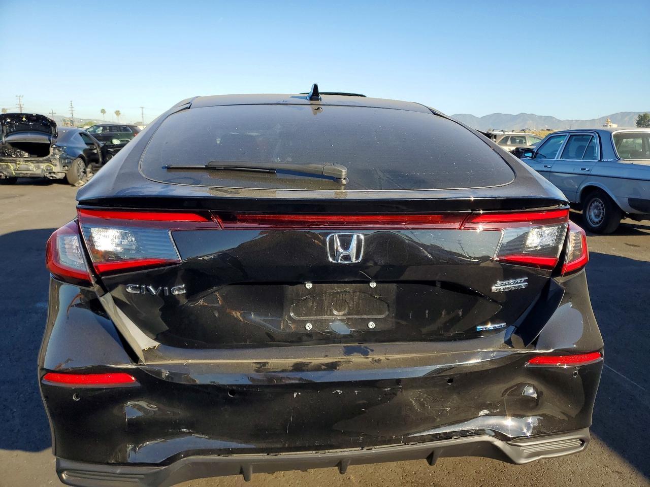 2025 Honda Civic Sport Touring - Фото 6