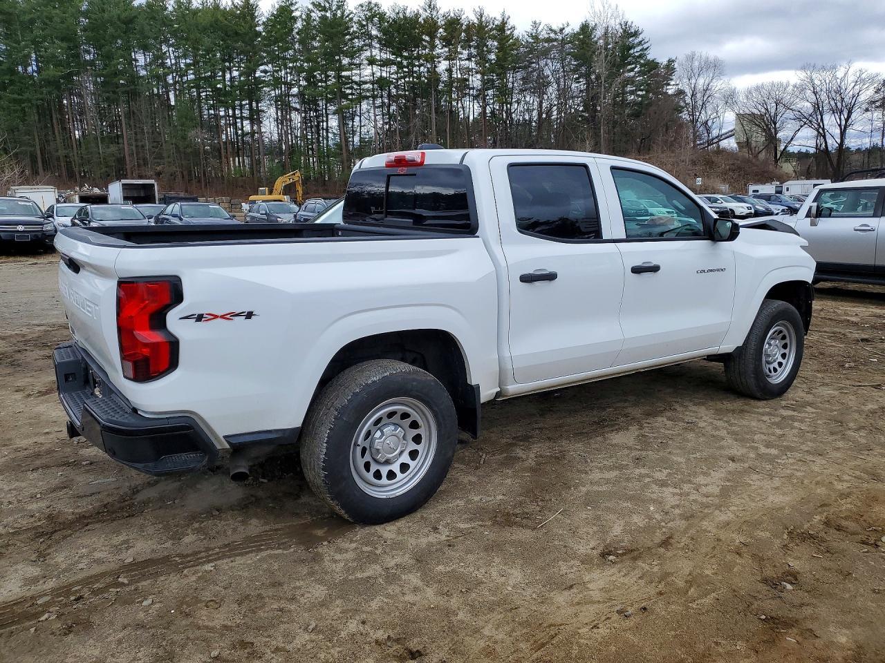 2024 Chevrolet Colorado - Фото 3