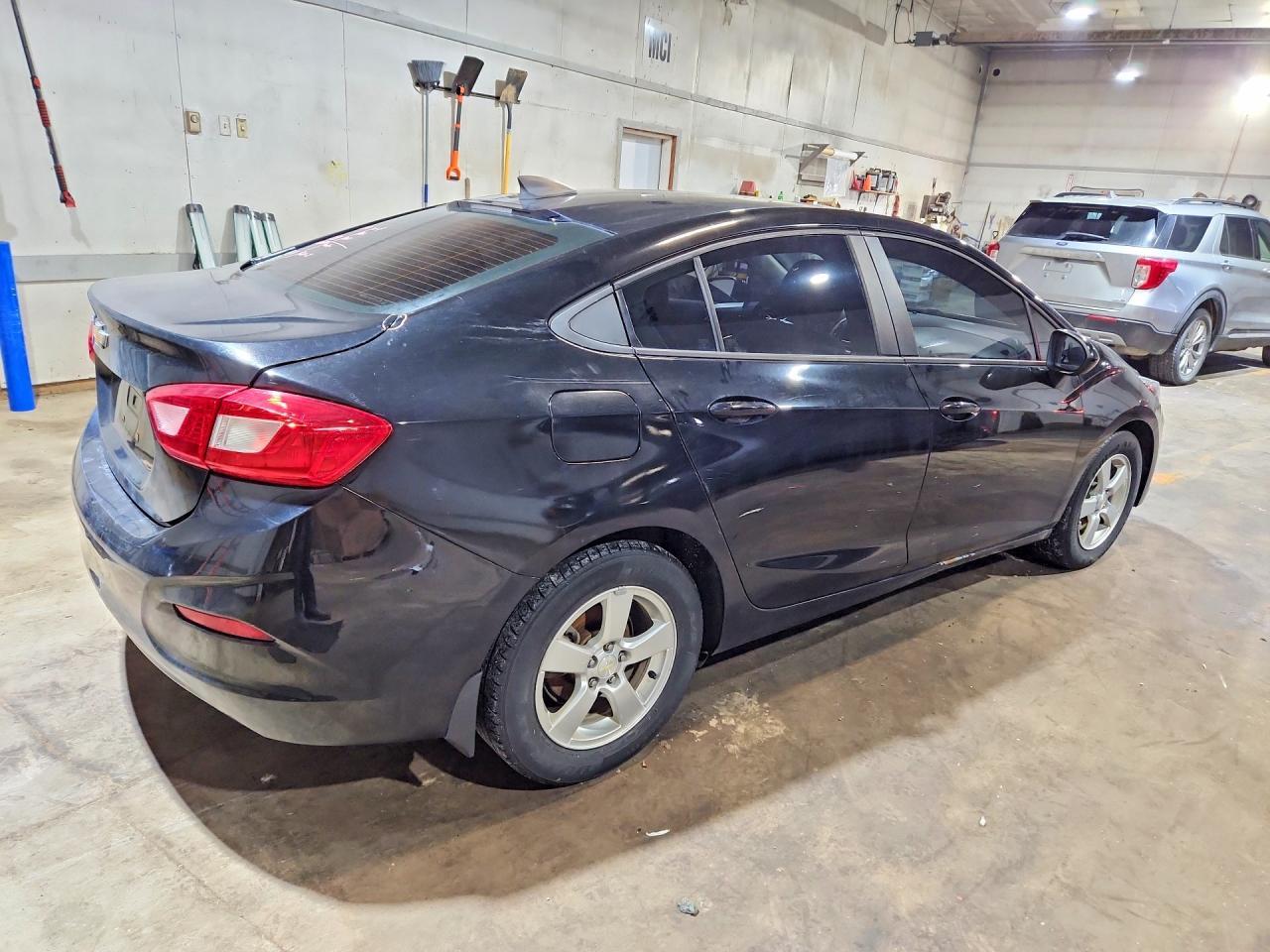 2019 Chevrolet Cruze Ls - Фото 3