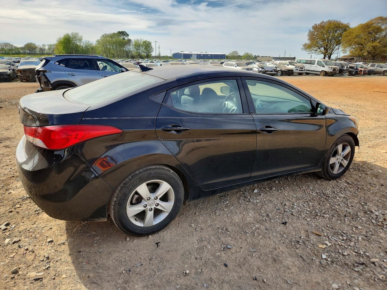 2013 Hyundai Elantra Gls - Фото 3