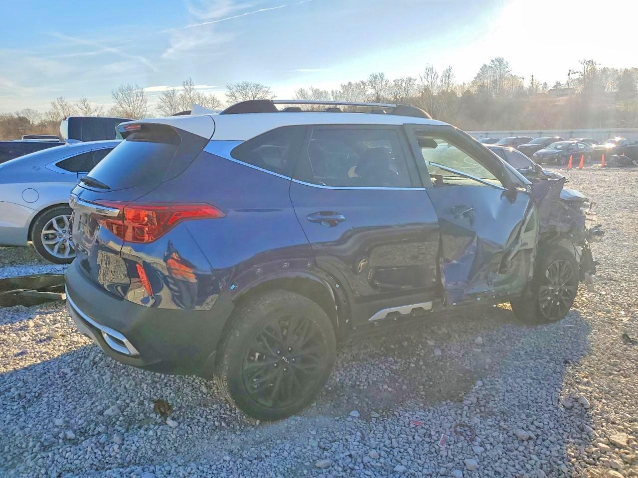 2023 Kia Seltos Nightfall - Image 3