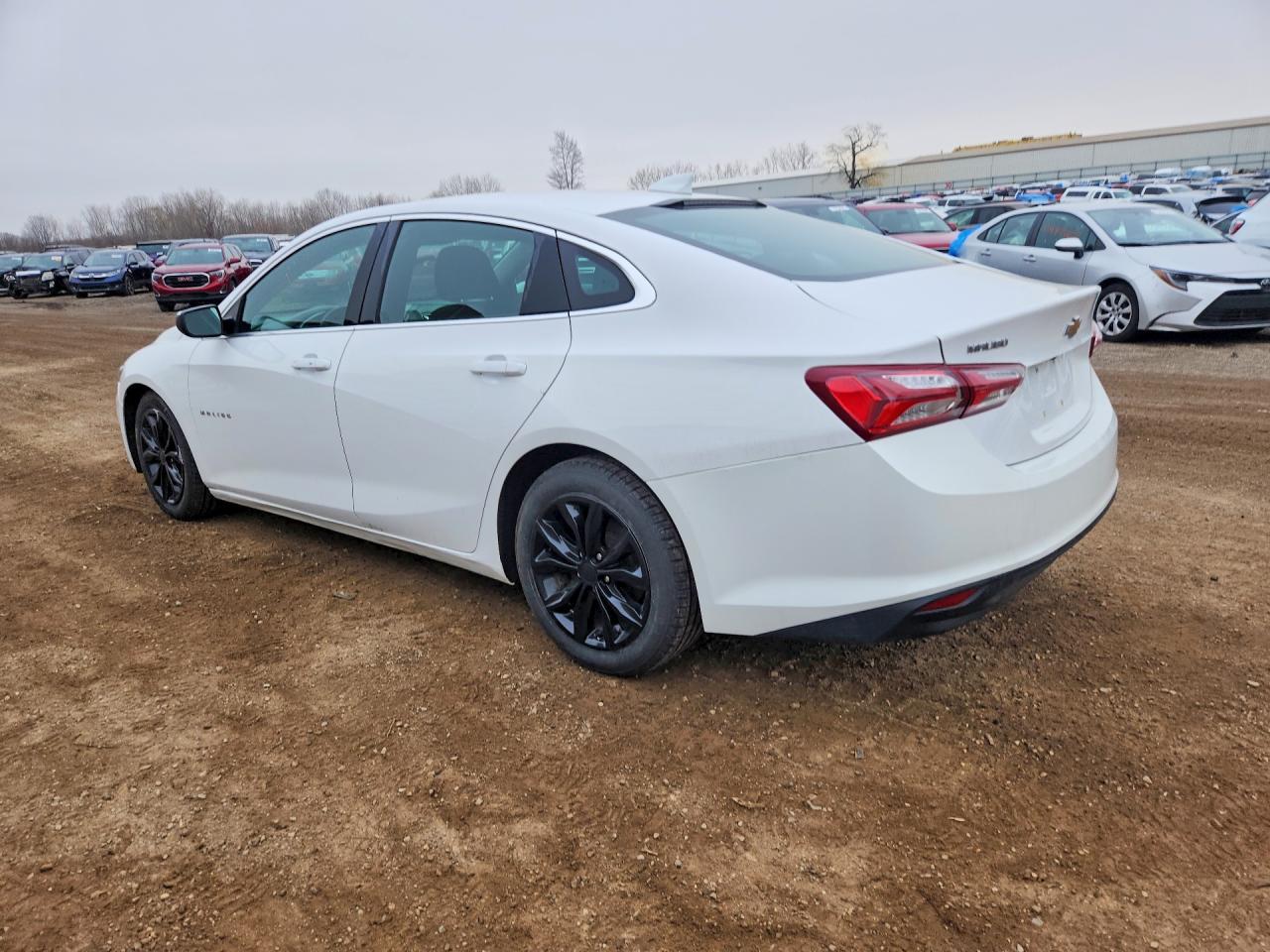 2020 Chevrolet Malibu Lt - Image 2