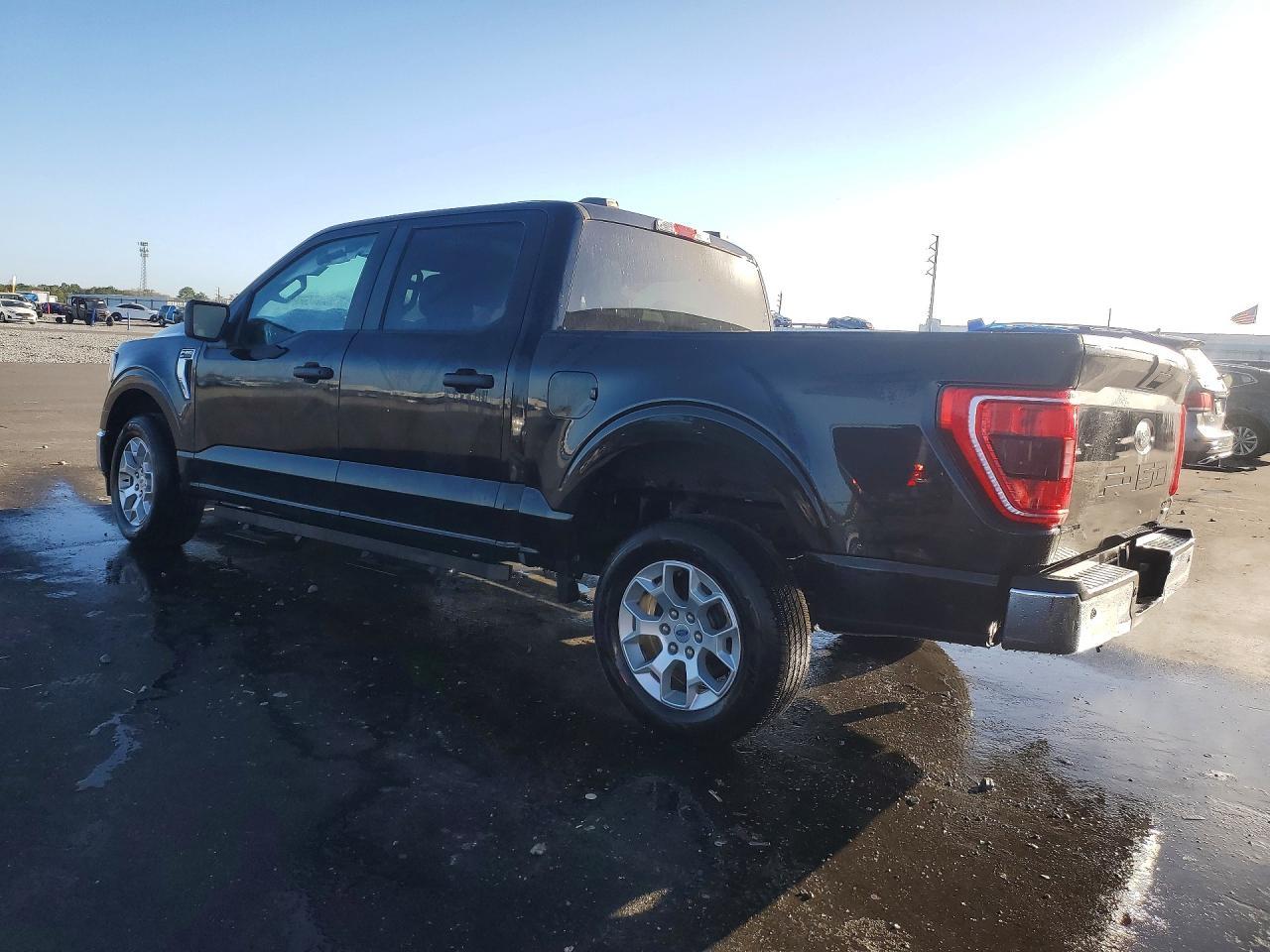 2023 Ford F150 Supercrew - Фото 2