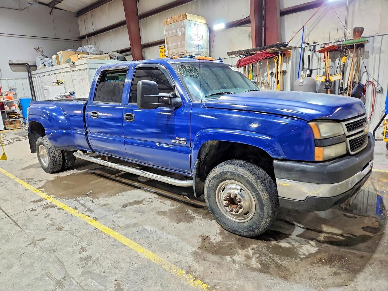 2007 Chevrolet Silverado K3500 - Image 4