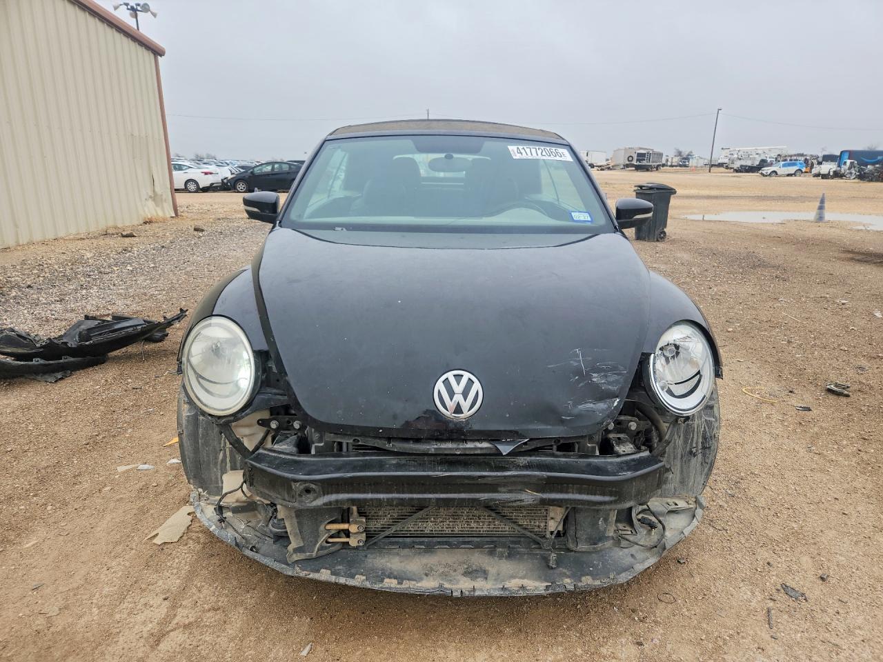 2015 Volkswagen Beetle 1.8T - Фото 5