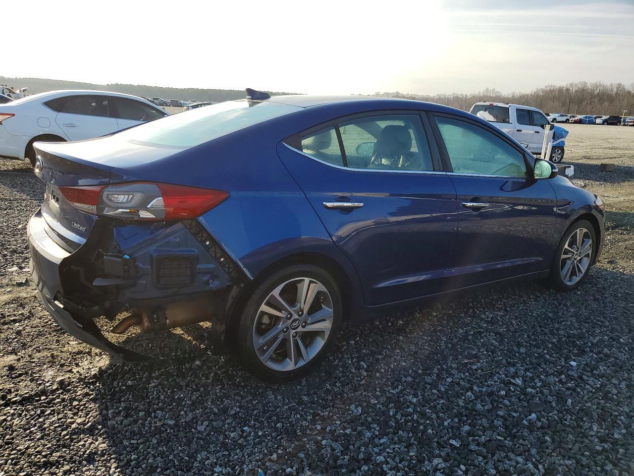 2017 Hyundai Elantra Limited - Фото 3