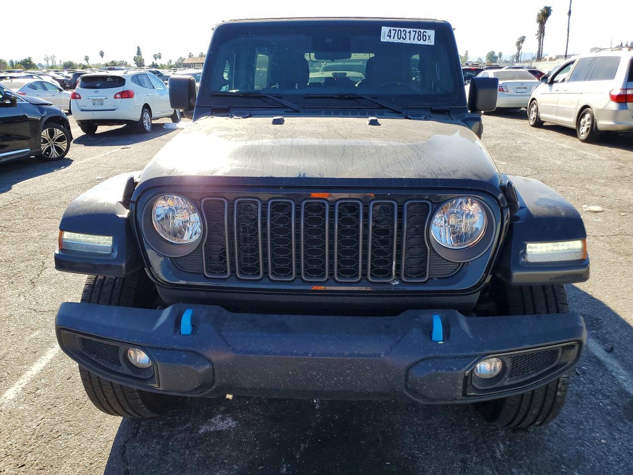 2024 Jeep Wrangler 4Xe - Image 5