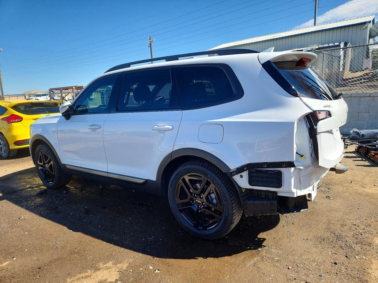 2023 Kia Telluride Sx X-Line - Image 2