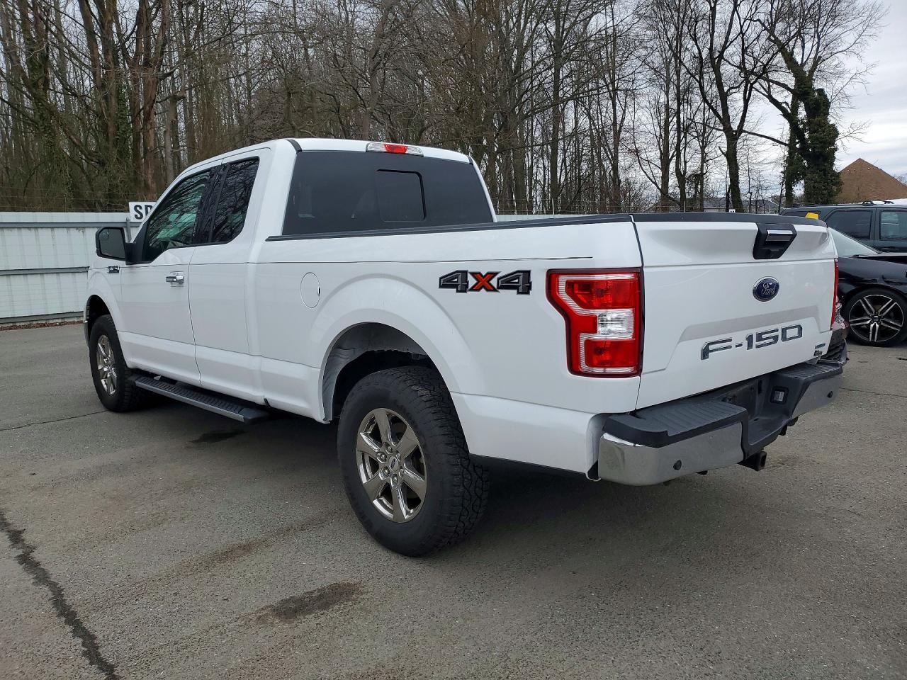 2020 Ford F150 Super Cab - Фото 2