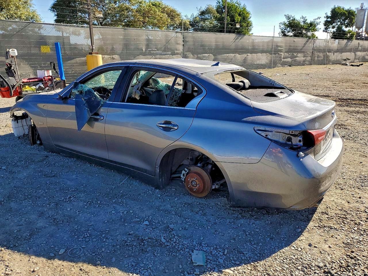 2020 Infiniti Q50 3.0T Luxe - Фото 2
