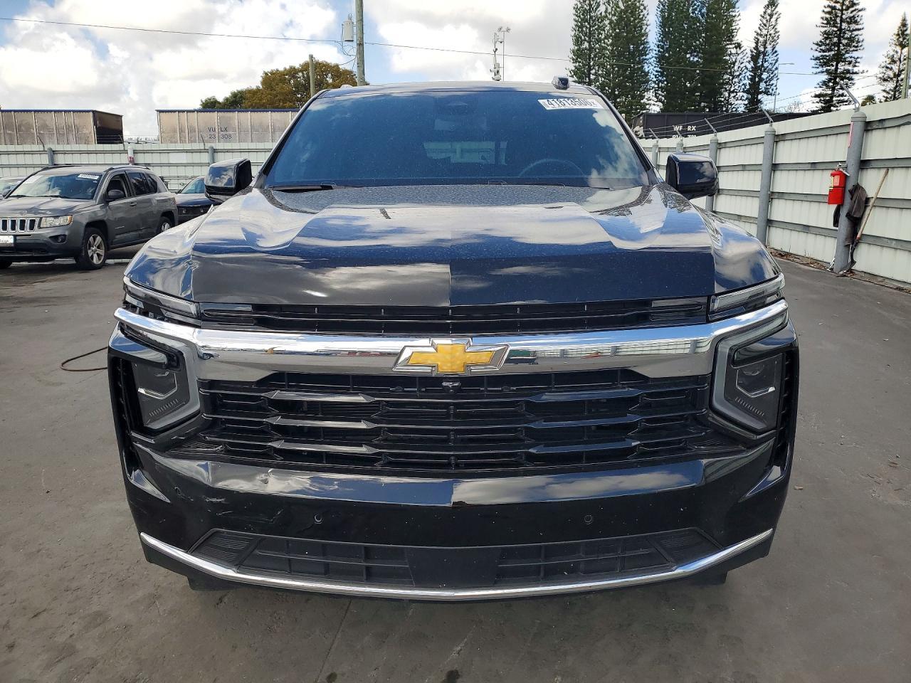 2025 Chevrolet Suburban C1500 Ls - Фото 5
