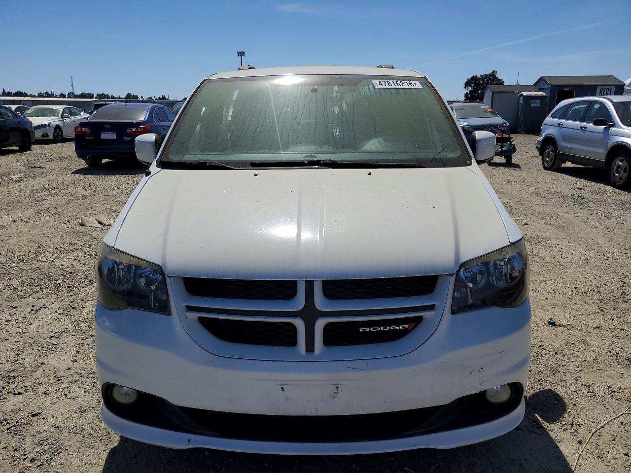 2017 Dodge Grand Caravn - Image 5