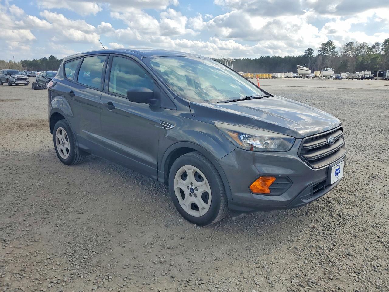 2018 Ford Escape S - Image 4