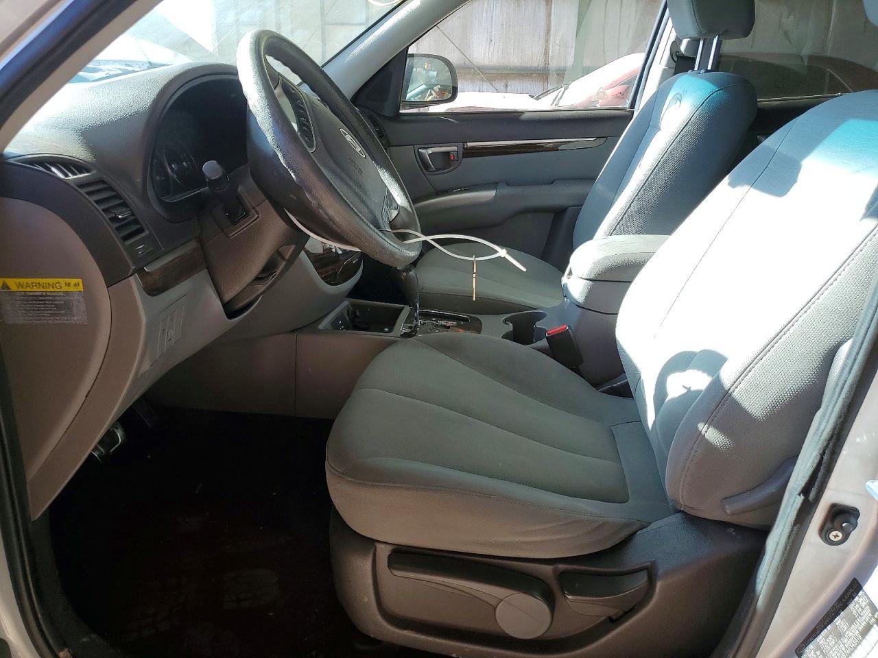 2010 Hyundai Santa Fe Gls - Image 7