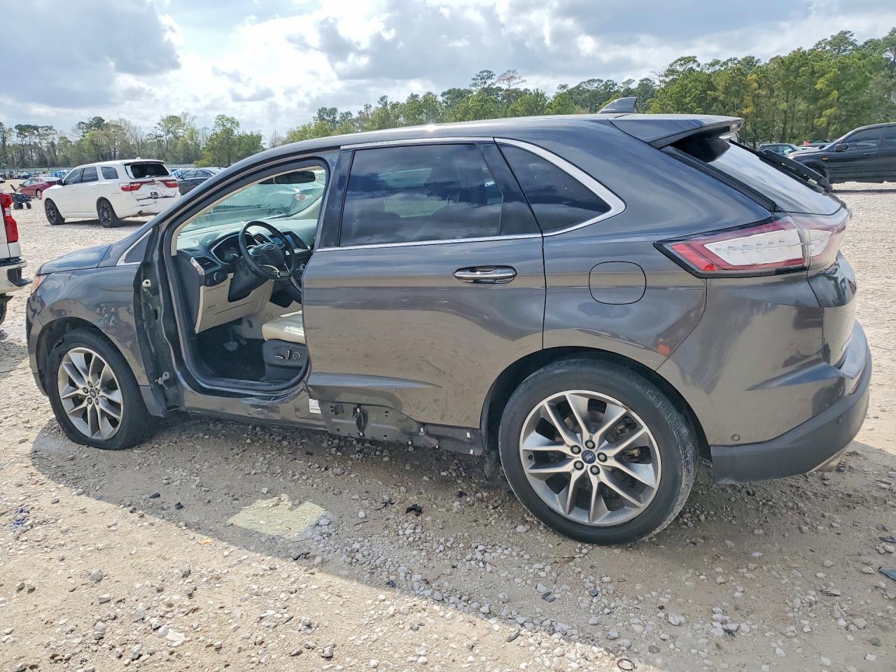 2018 Ford Edge Titanium - Фото 2