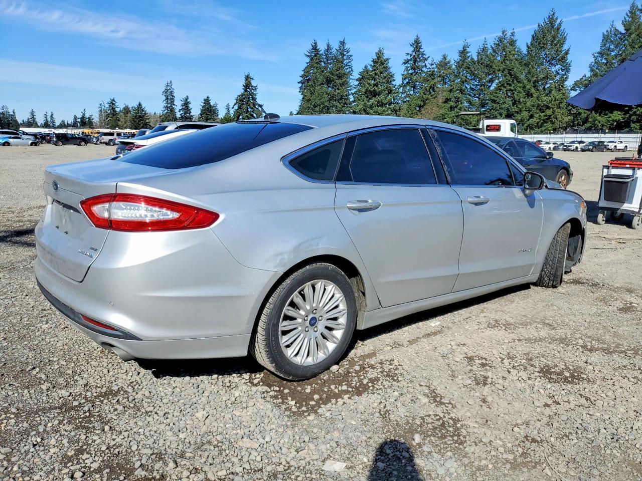 2013 Ford Fusion Se Hybrid - Image 3