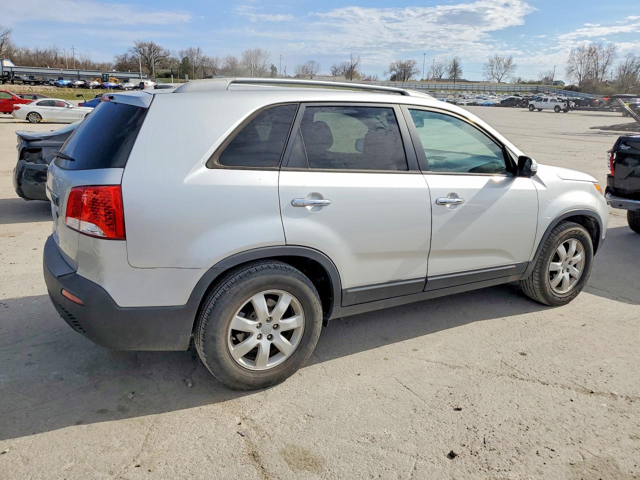 2012 Kia Sorento Lx - Фото 3