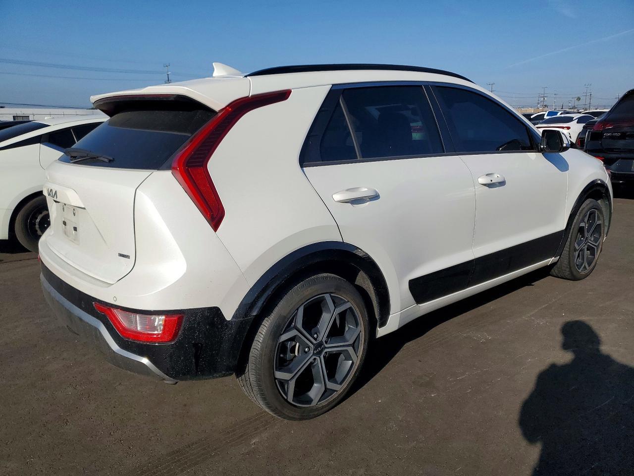 2023 Kia Niro Ex Touring - Фото 3