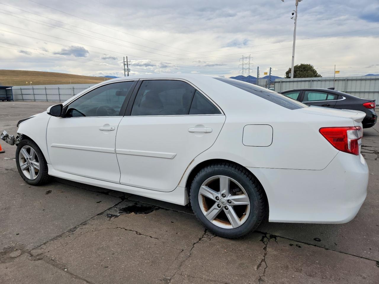 2013 Toyota Camry Se - Фото 2