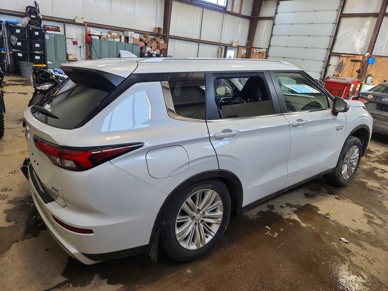 2025 Mitsubishi Outlander Se - Фото 3