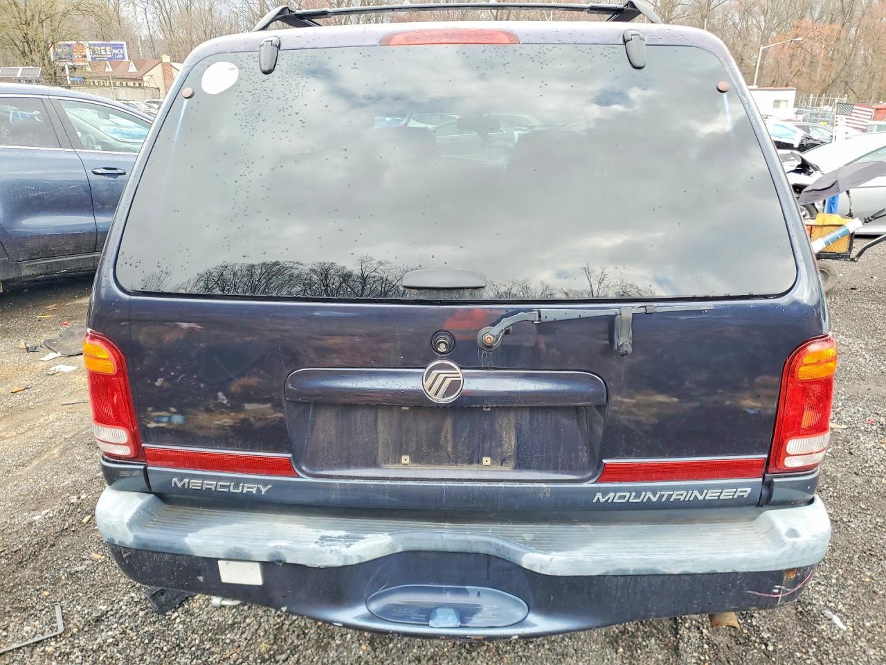 1999 Mercury Mountaineer - Image 6