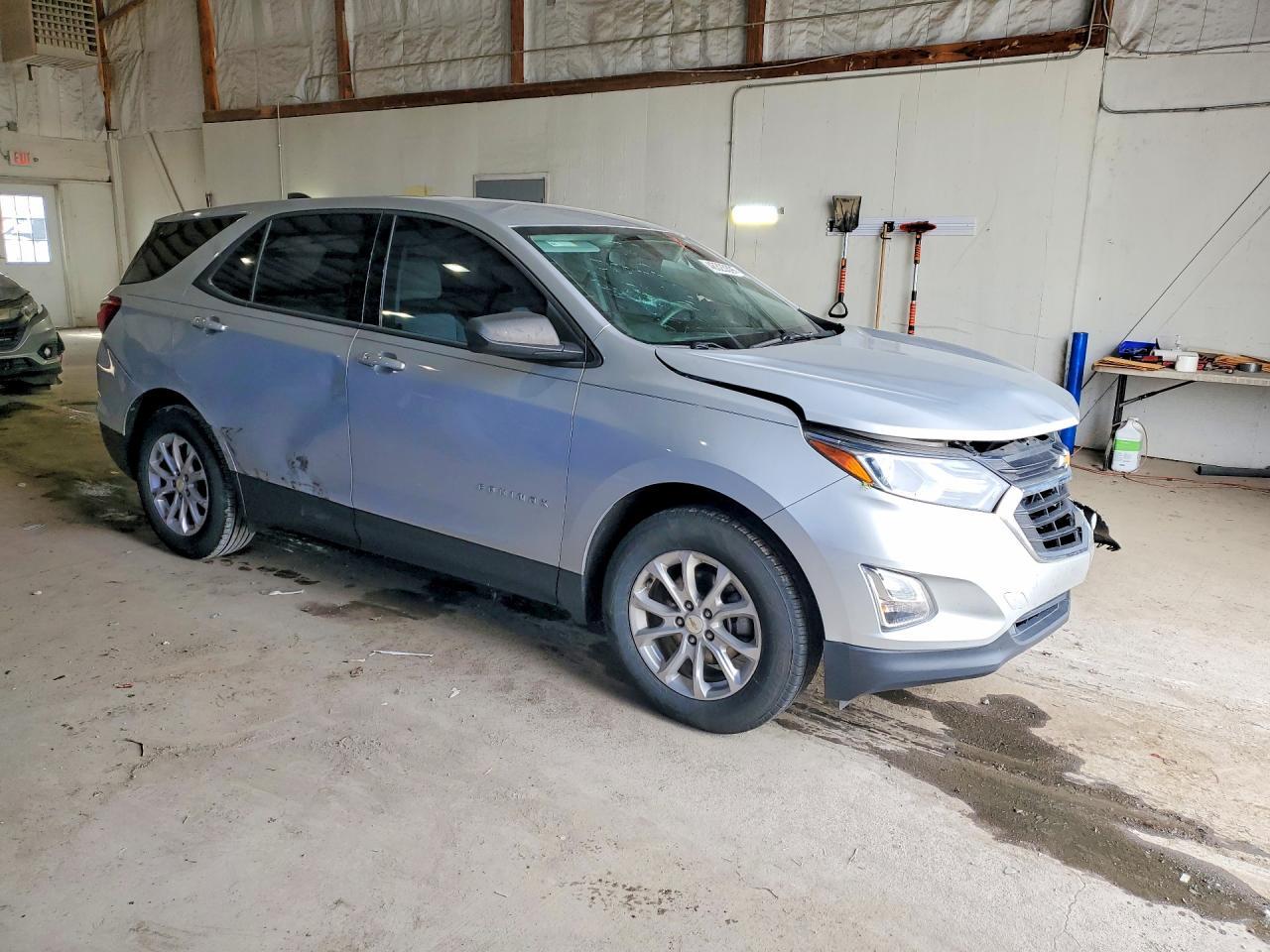 2019 Chevrolet Equinox Ls - Фото 4