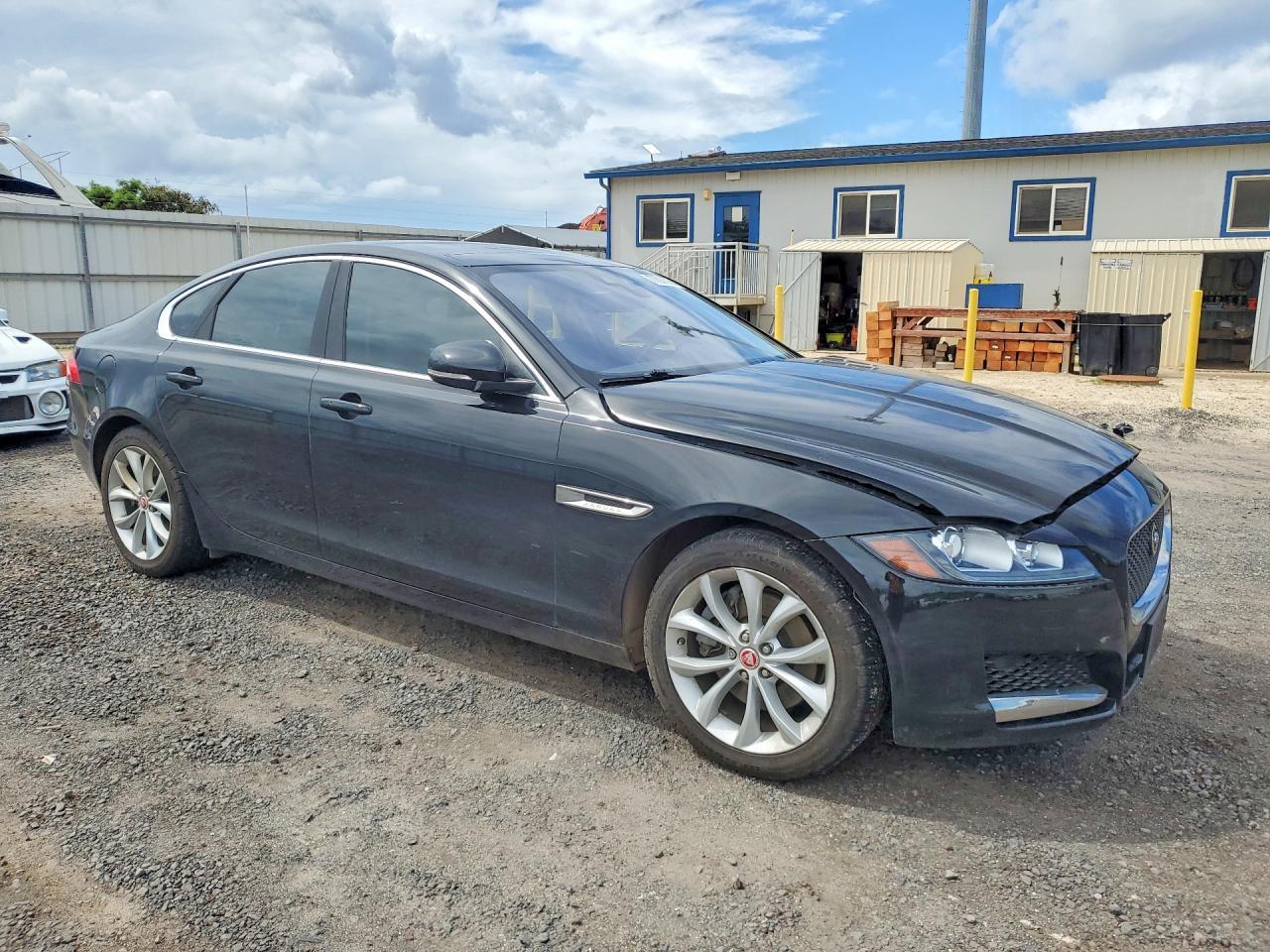 2018 Jaguar Xf Premium - Фото 4
