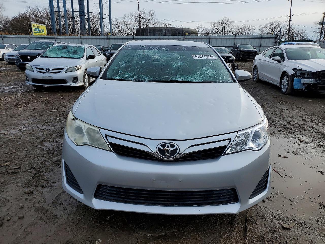 2012 Toyota Camry Le - Фото 5