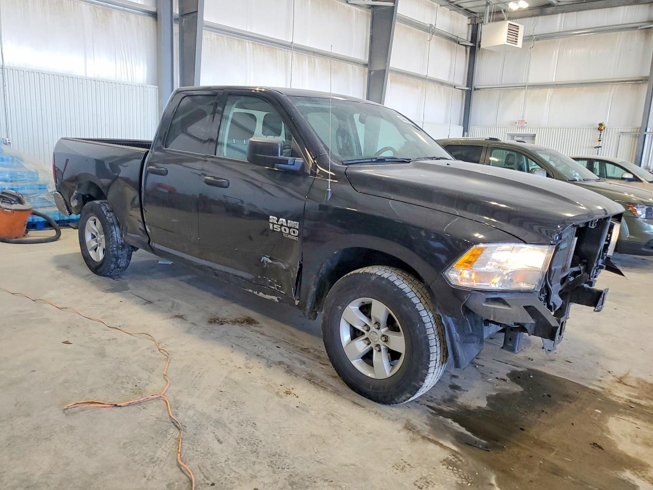 2024 Ram 1500 Classic Slt - Фото 4