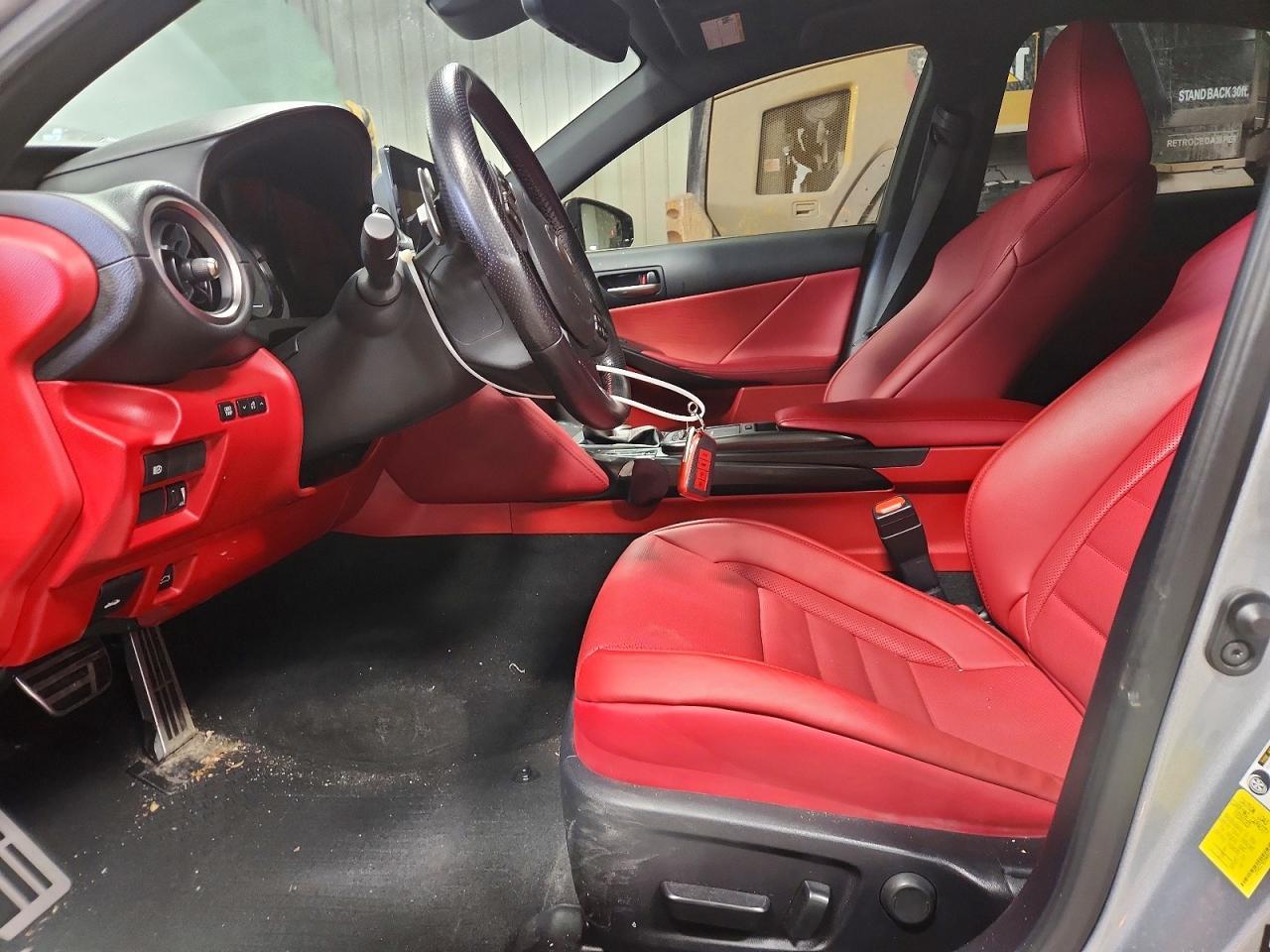 2022 Lexus Is 350 F Sport - Image 7