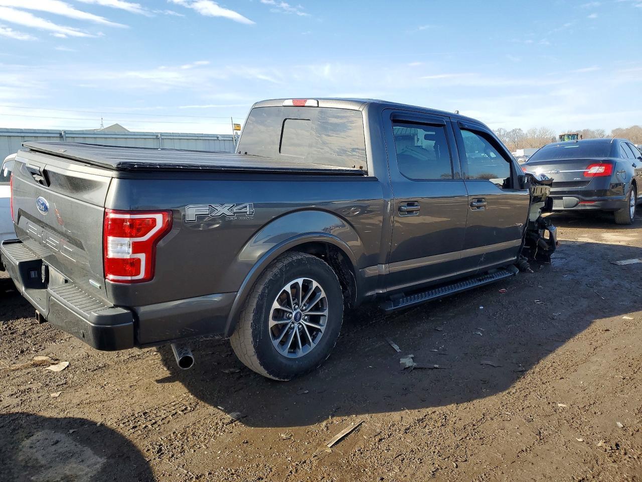 2018 Ford F150 Supercrew - Фото 3